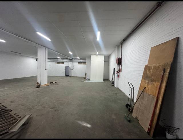 380M² WAREHOUSE TO LET IN WYNBERG